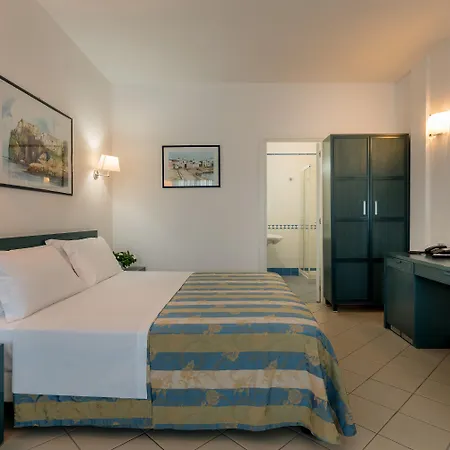 فندق Club Village Maritalia 4*