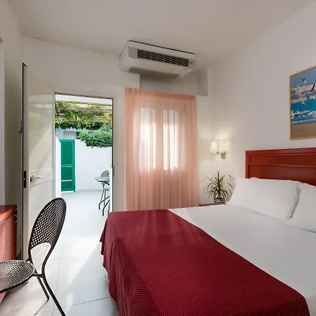 Club Village Maritalia فندق بيسْكيتْشّي