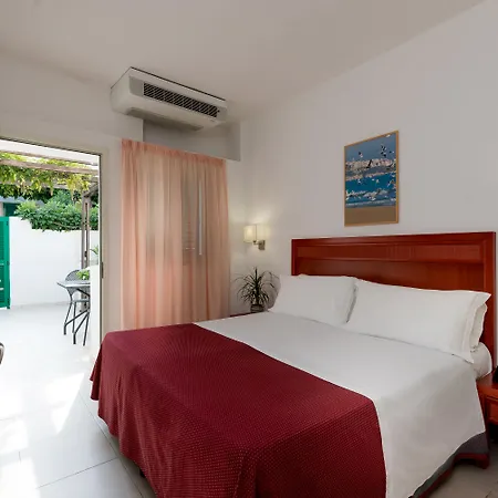 فندق Club Village Maritalia بيسْكيتْشّي