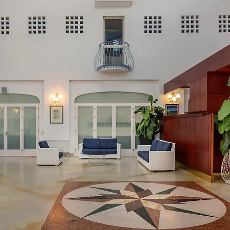 فندق Club Village Maritalia بيسْكيتْشّي