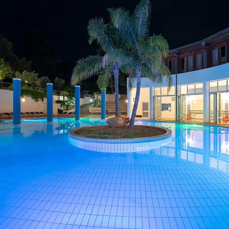 Club Village Maritalia فندق بيسْكيتْشّي