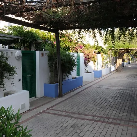 Club Village Maritalia بيسْكيتْشّي