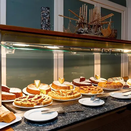 فندق Club Village Maritalia بيسْكيتْشّي