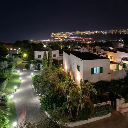 Club Village Maritalia فندق بيسْكيتْشّي